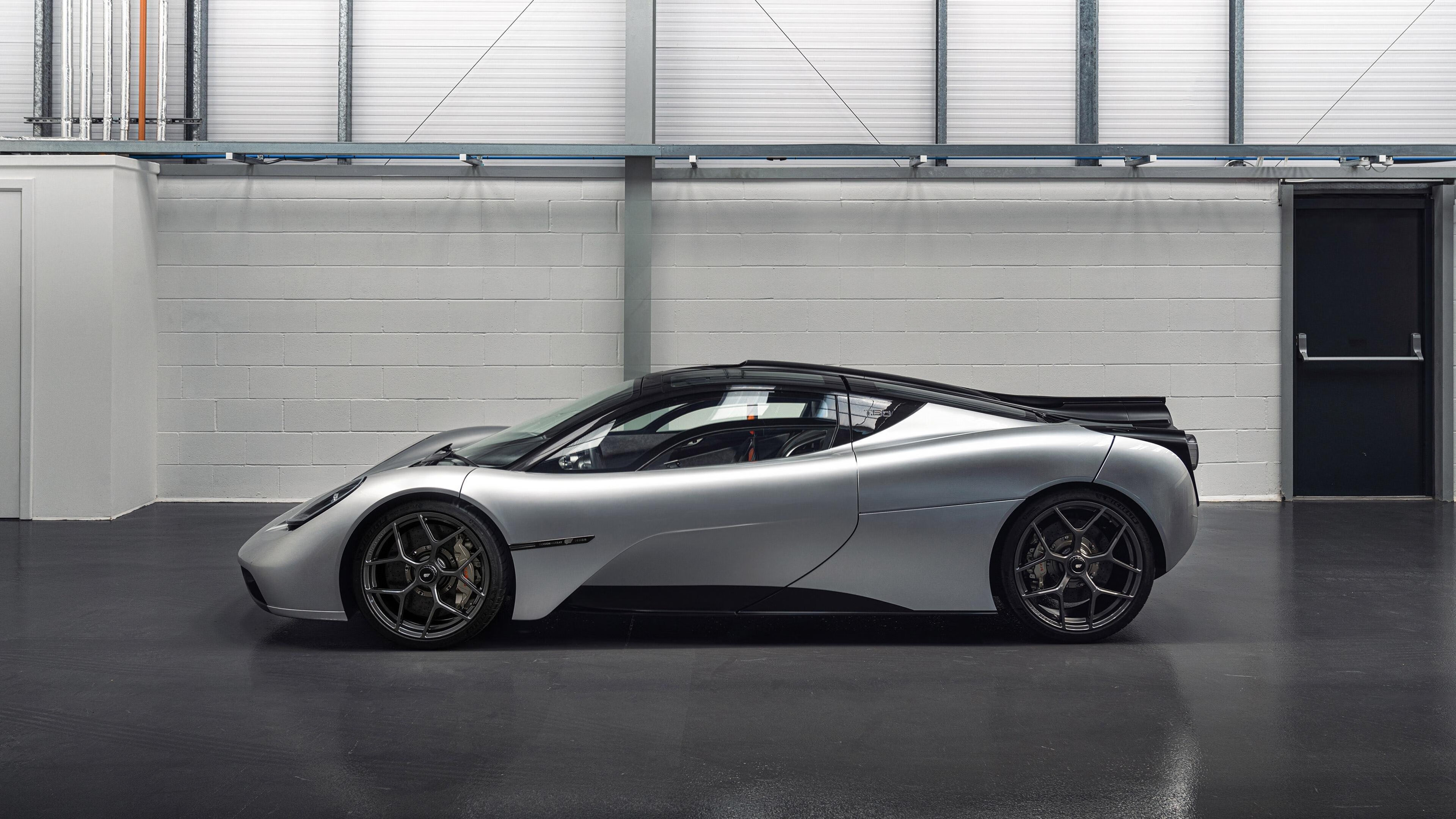 乐鱼体育下载-蝶泳节奏流畅韩国稳步晋级，韩国蝶泳教学